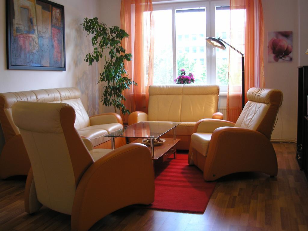 Vacation Apartment Up To 10 Pressburg Zimmer foto